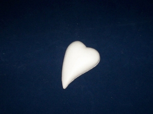 Styropor hart, druppelvorm vlakke achterkant 12cmx3,6cm