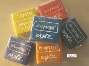 Bruynzeel kneedgum MXZ (gekleurd)