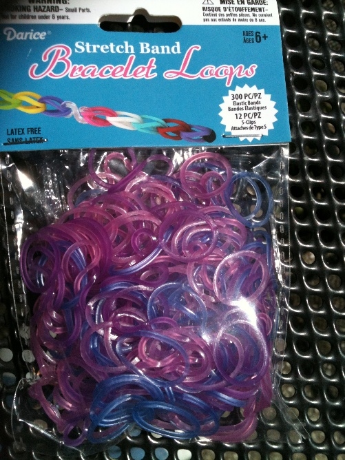 Darice Bracelet Loops latex free: UV color change RB1021