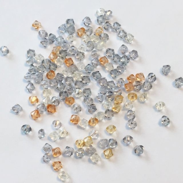 H&CFun 10211-0601 Acryl Diamond shape beads Light Blue