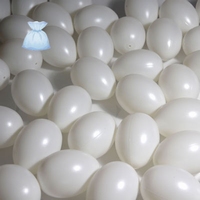 eieren wit en gekleurd